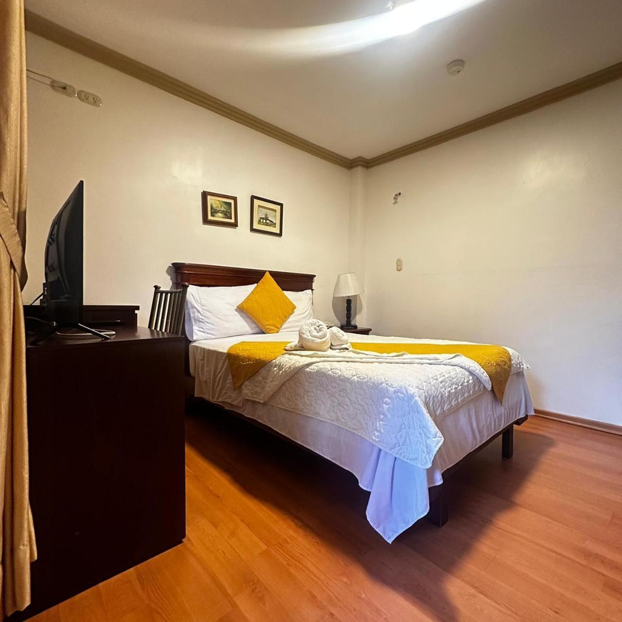 Hotel Coronel Cuenca Luaran gambar